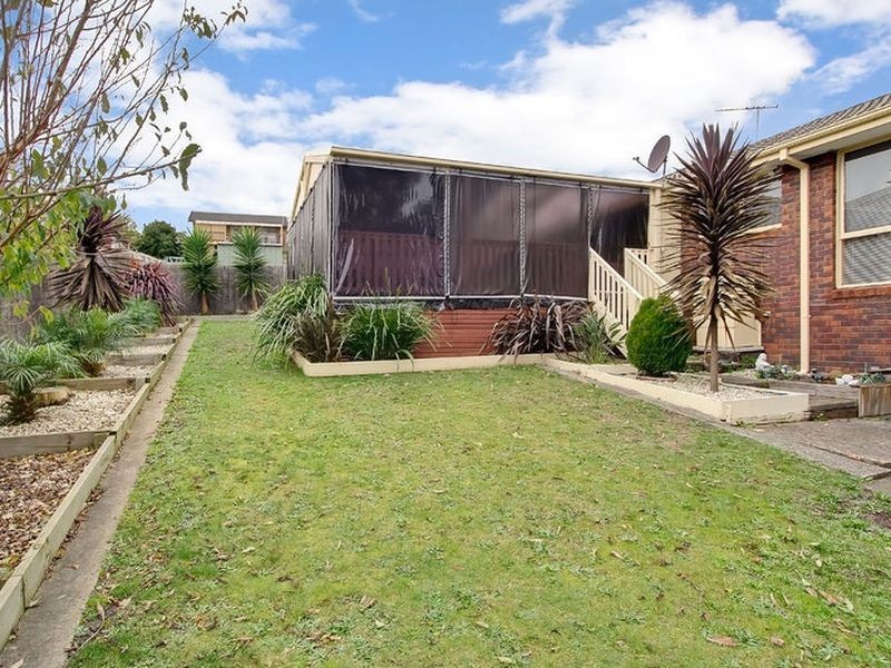 11 Stainsby Close, Endeavour Hills VIC 3802