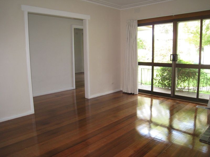 5 Highview Grove, Burwood East VIC 3151