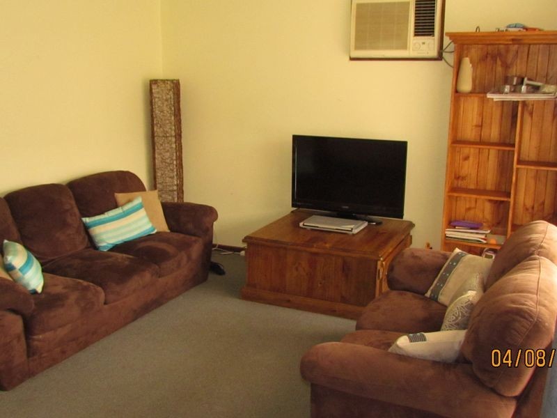 27 Peebles Street, Endeavour Hills VIC 3802