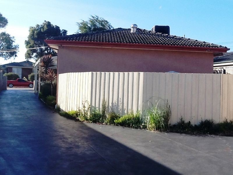 1 9 Fifth Avenue, Rowville VIC 3178