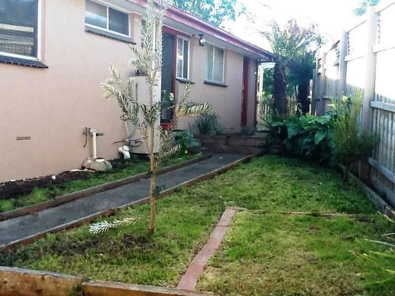 1 9 Fifth Avenue, Rowville VIC 3178