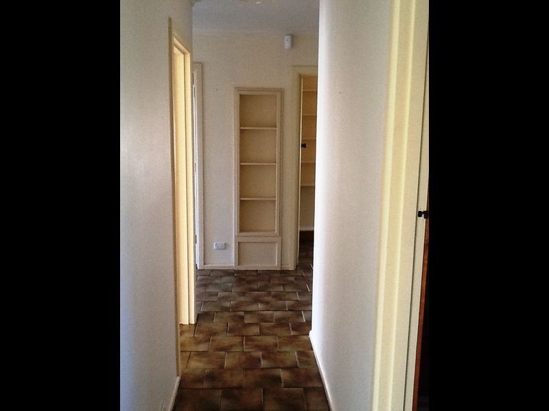 1 9 Fifth Avenue, Rowville VIC 3178