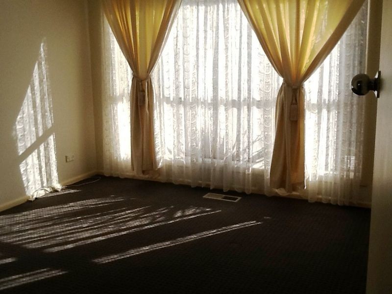 1 9 Fifth Avenue, Rowville VIC 3178