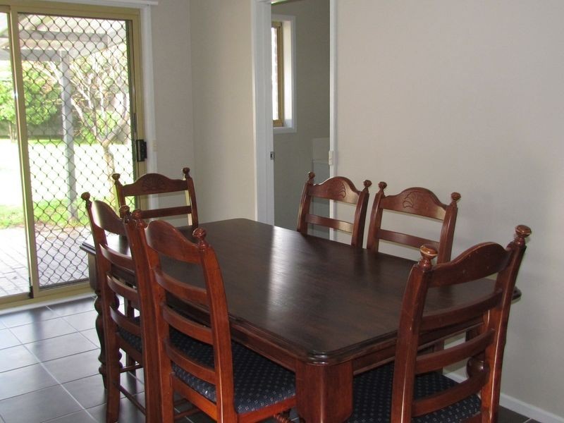 100 Amber Crescent, Narre Warren VIC 3805