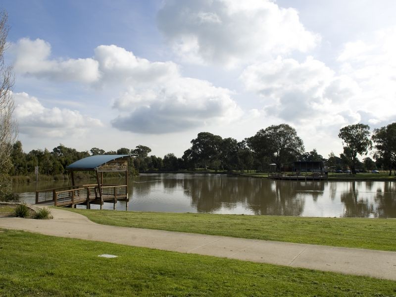 25 Rowcroft Avenue, Lynbrook VIC 3975