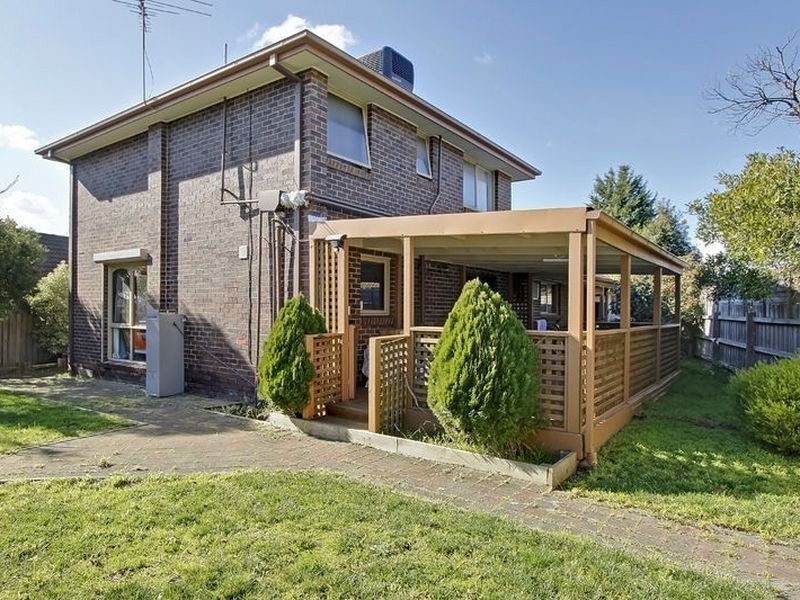 10 Eyre Close, Rowville VIC 3178