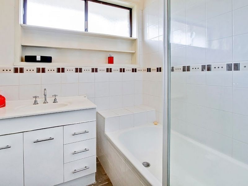 32 Police Road, Rowville VIC 3178