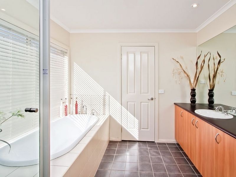 15 Clare Court, Rowville VIC 3178