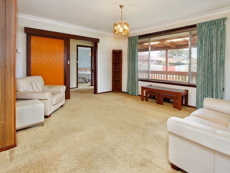 2 Weigela Court, Doveton VIC 3177