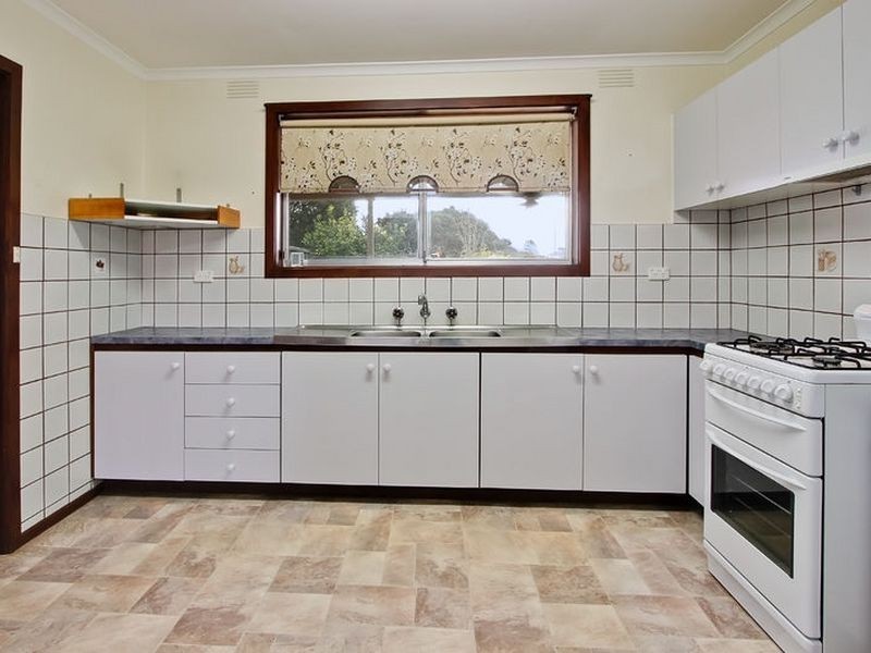 2 Weigela Court, Doveton VIC 3177