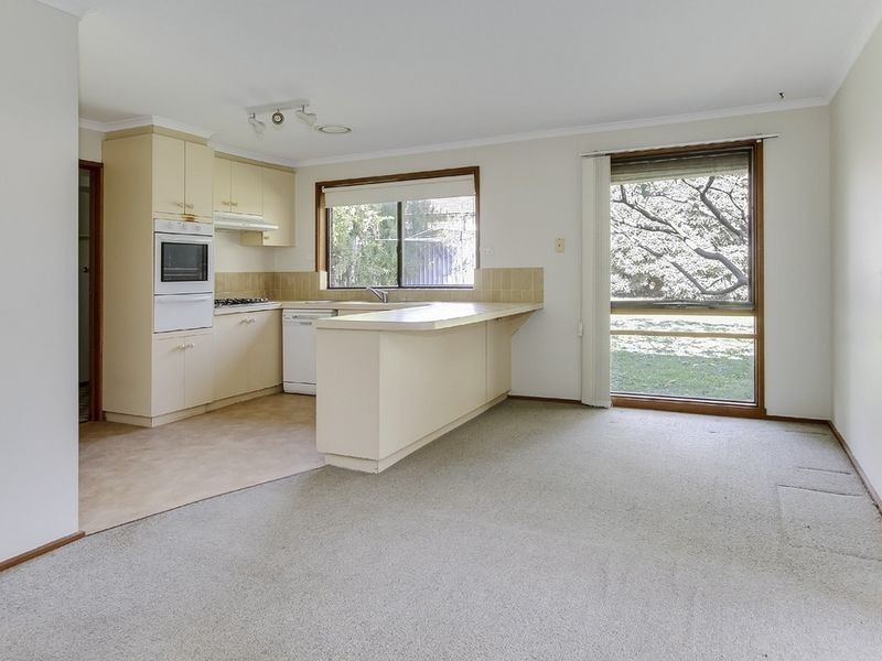 31 Valleyview Drive, Rowville VIC 3178