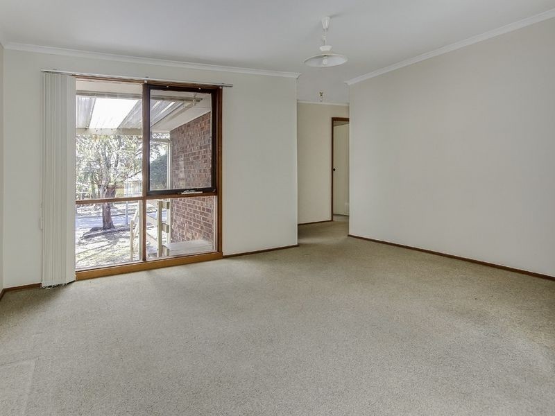 31 Valleyview Drive, Rowville VIC 3178