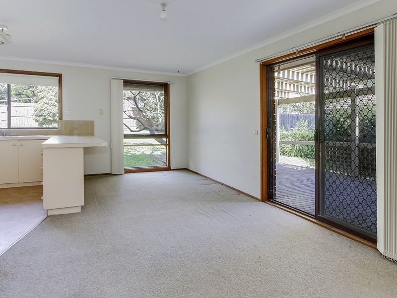 31 Valleyview Drive, Rowville VIC 3178