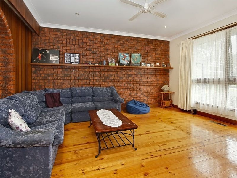 5 Vinen Road, Scoresby VIC 3179