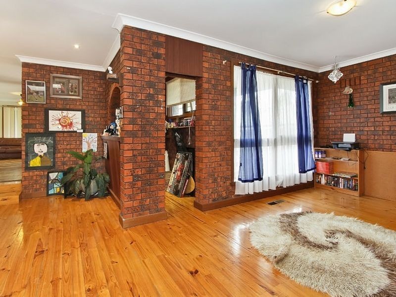 5 Vinen Road, Scoresby VIC 3179