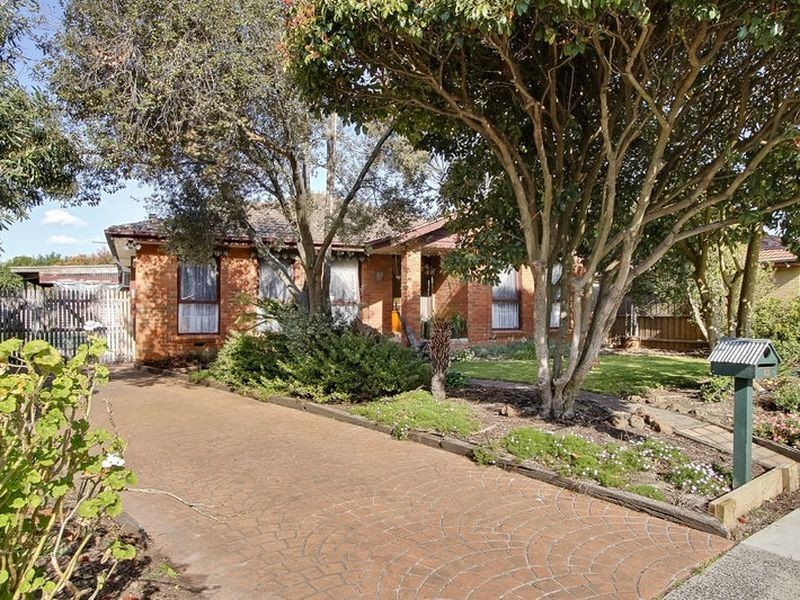 13 Rayner Close, Rowville VIC 3178