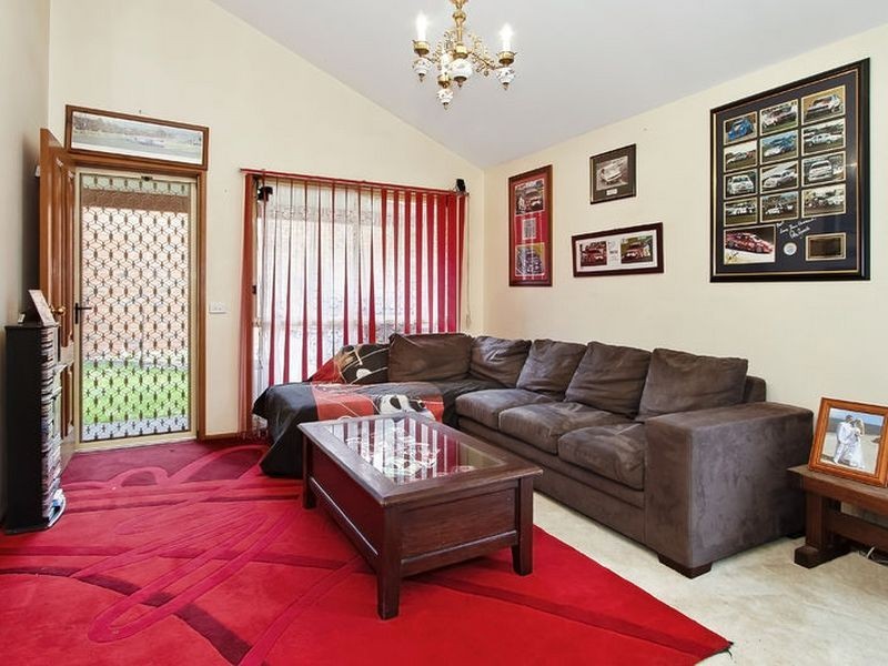 18 Hampshire Court, Rowville VIC 3178