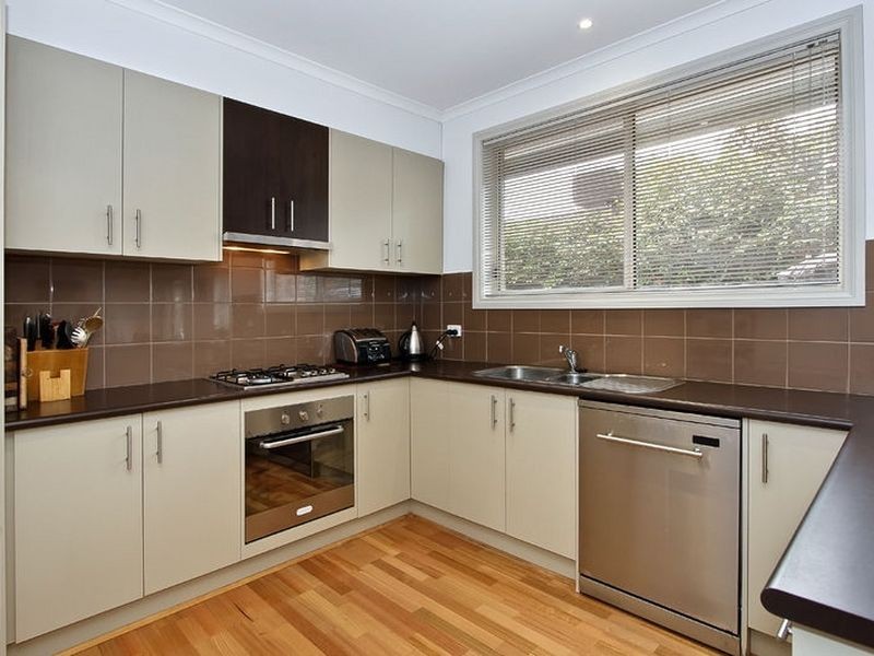 2/7 Deschamp Crescent, Rowville VIC 3178