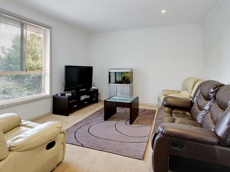 2/7 Deschamp Crescent, Rowville VIC 3178