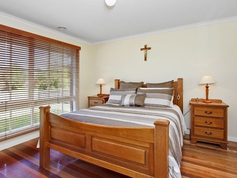 30 Willow Avenue, Rowville VIC 3178