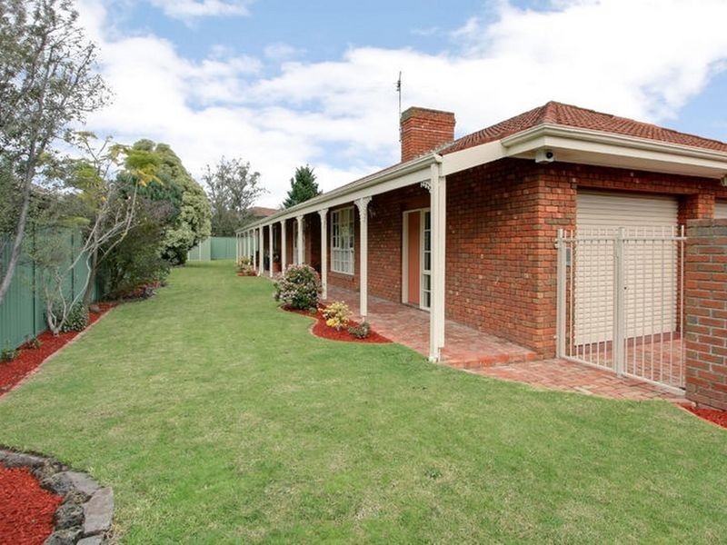 43 Willow Avenue, Rowville VIC 3178