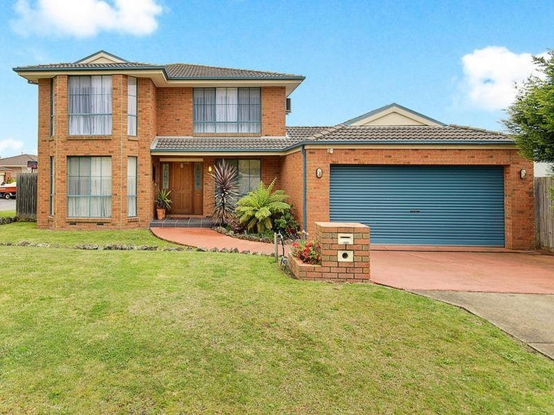 8 Carlingford Close, Rowville VIC 3178