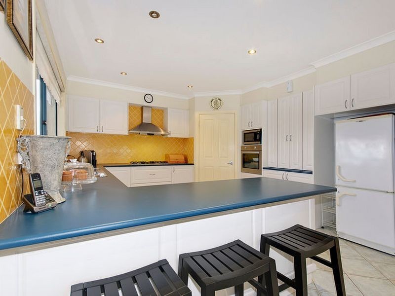 8 Carlingford Close, Rowville VIC 3178