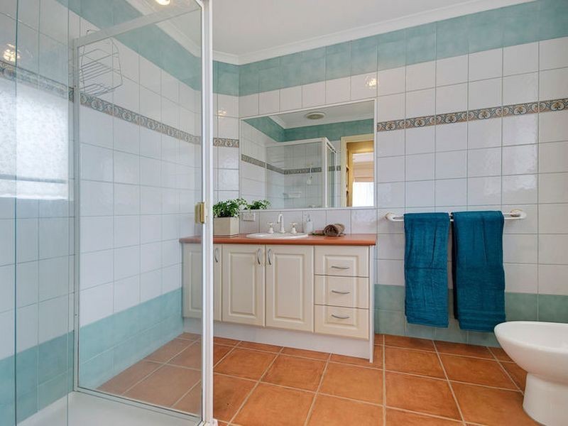 8 Carlingford Close, Rowville VIC 3178