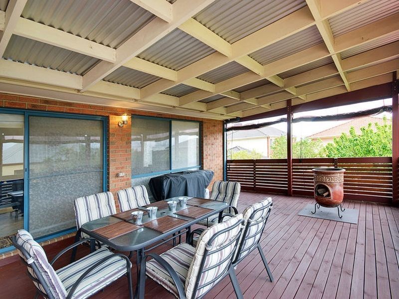 8 Carlingford Close, Rowville VIC 3178