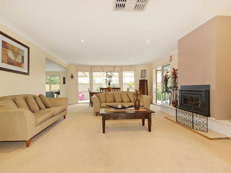 4 Alan Place, Rowville VIC 3178