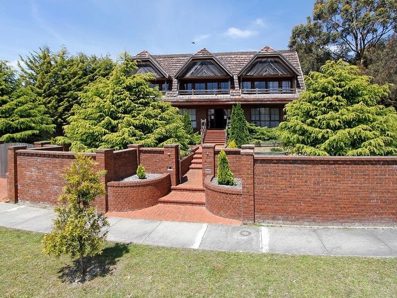 12 Donald Road, Wheelers Hill VIC 3150