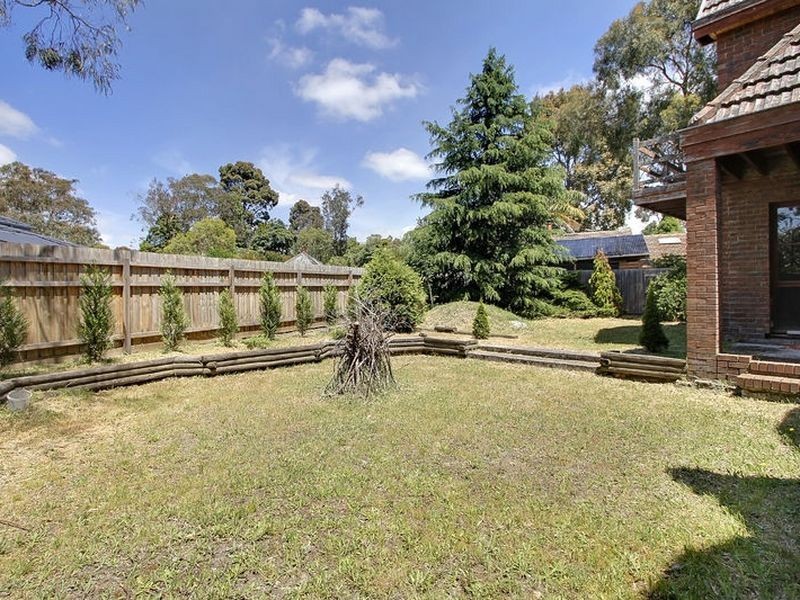 12 Donald Road, Wheelers Hill VIC 3150