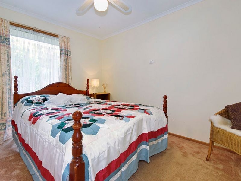 5 Simon Avenue, Rowville VIC 3178