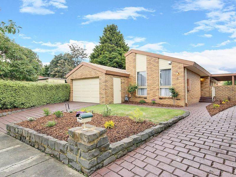 1/2 Snow Gum Close, Rowville VIC 3178