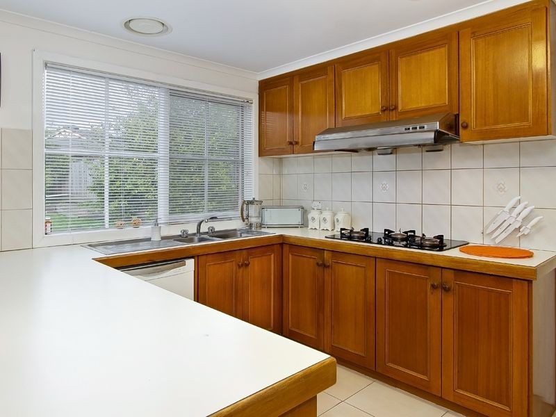 21 Simon Avenue, Rowville VIC 3178