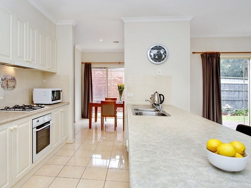 7/148 Waradgery Drive, Rowville VIC 3178