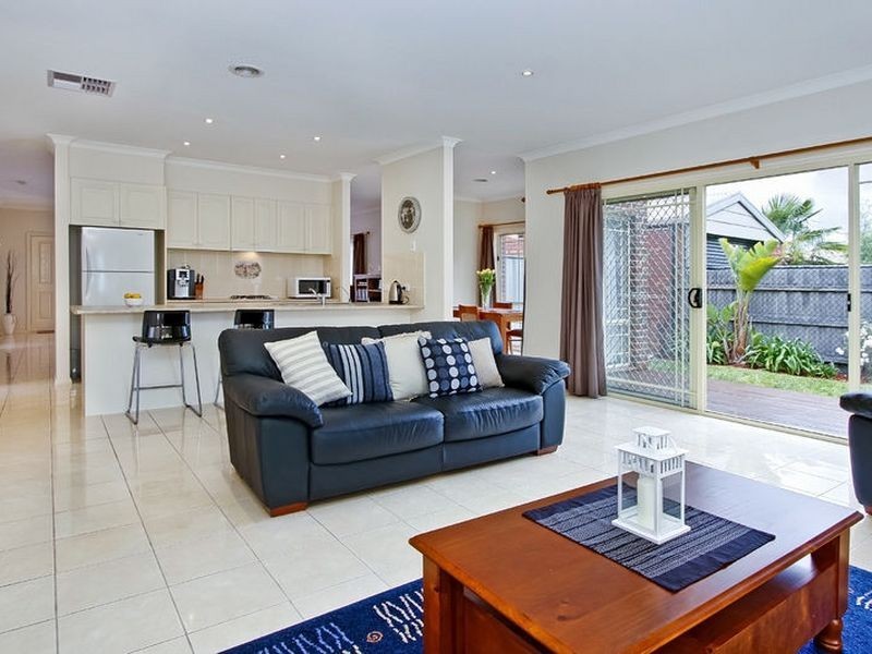 7/148 Waradgery Drive, Rowville VIC 3178