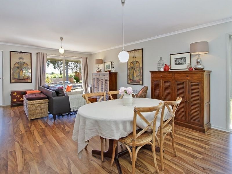 61 Deschamp Court, Rowville VIC 3178