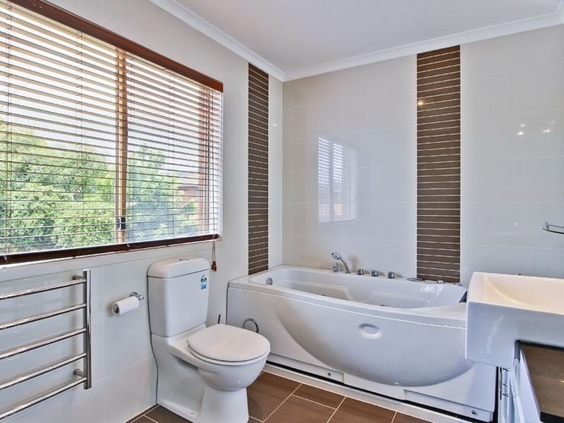 16 Ravenscourt Close, Rowville VIC 3178