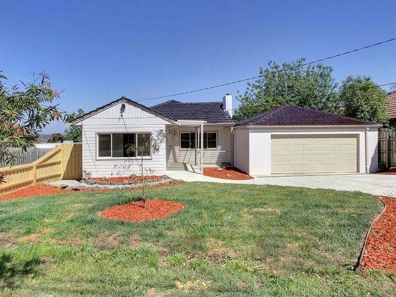 1/120 Glenfern Road, Ferntree Gully VIC 3156
