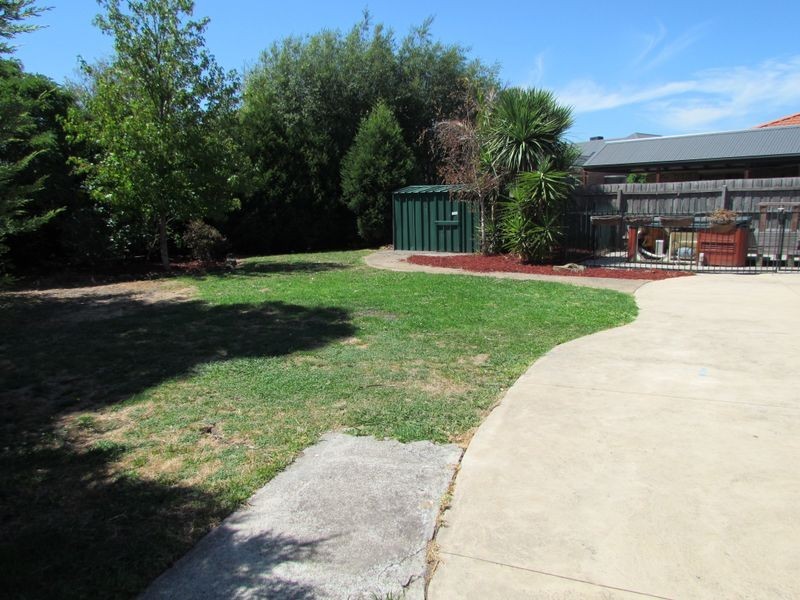 104 Fairway Drive, Rowville VIC 3178