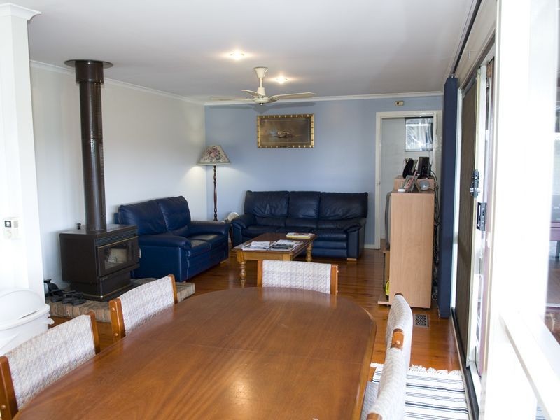 66 Lakeview Avenue, Rowville VIC 3178