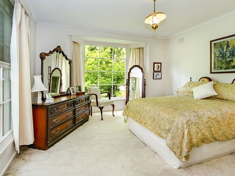 15 Raymond Road, Rowville VIC 3178