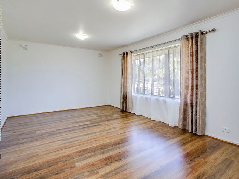 6 Muirkirk Close, Endeavour Hills VIC 3802