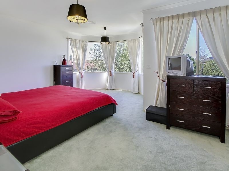 7 Fairway Drive, Rowville VIC 3178