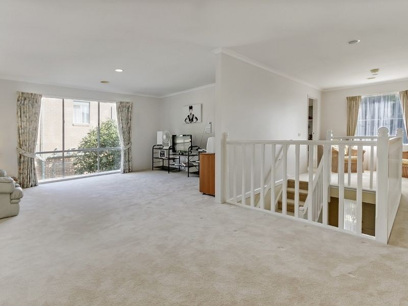 2 Liddamore Court, Rowville VIC 3178