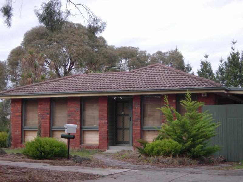 36 Tamboon Drive, Rowville VIC 3178