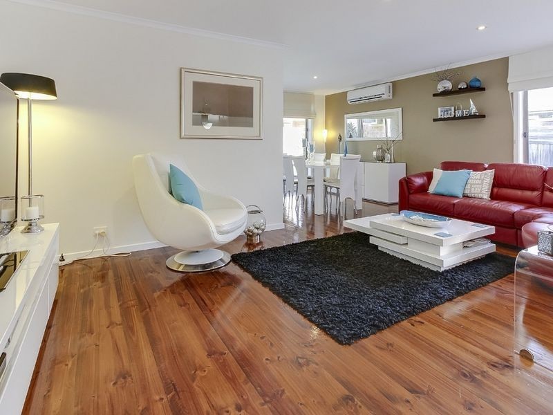 319 Dandelion Drive, Rowville VIC 3178