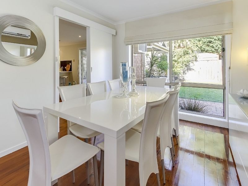319 Dandelion Drive, Rowville VIC 3178