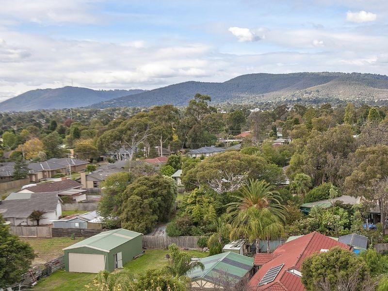 81 David Street North, Knoxfield VIC 3180